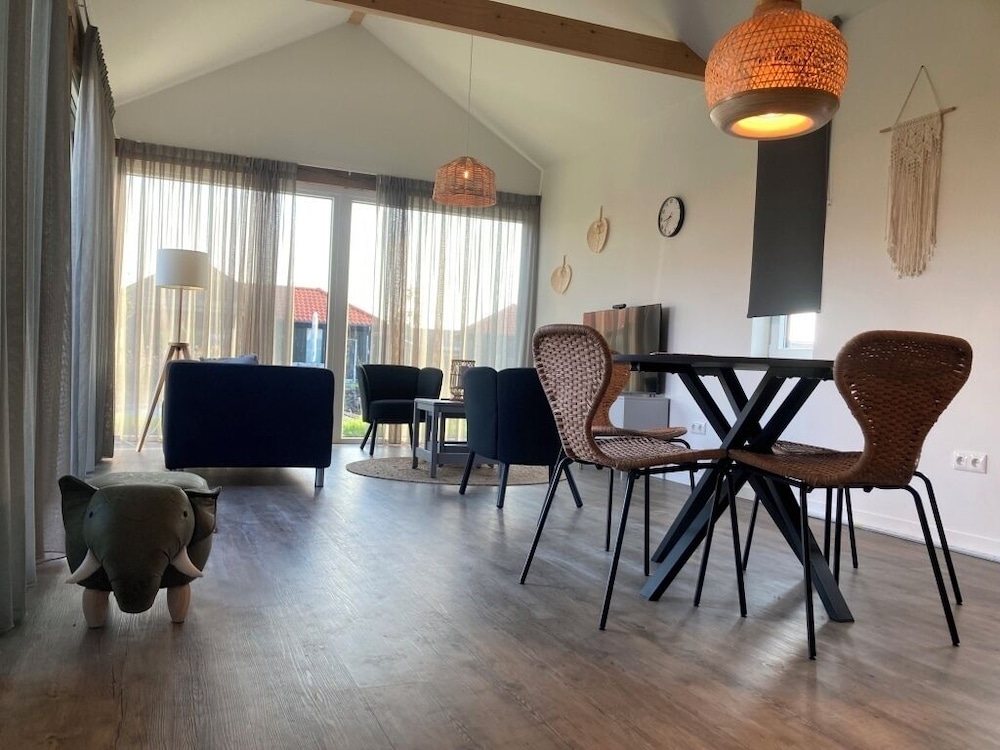 House, 2 Bedrooms, Patio, Garden View