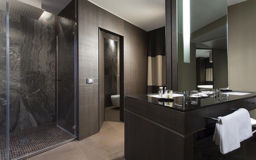 Suite (Penthouse) thumbnail 6