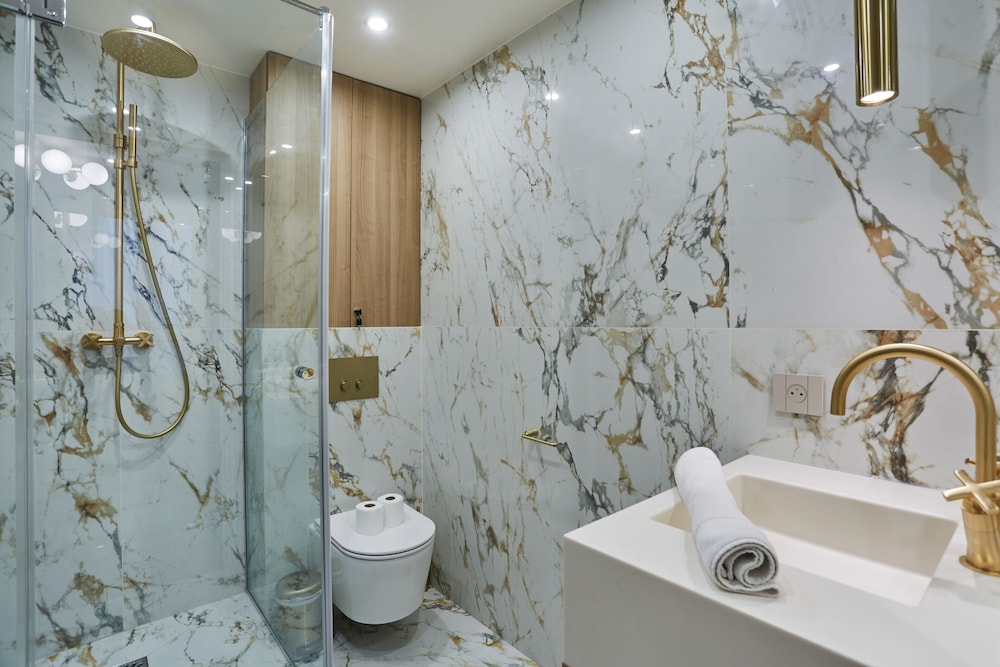Classic Apartment (n°12) photo 3