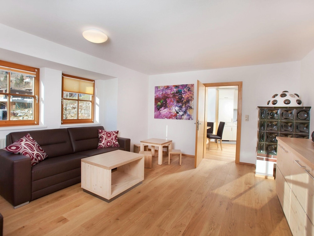 Luxury Apartment, 3 Bedrooms photo 2