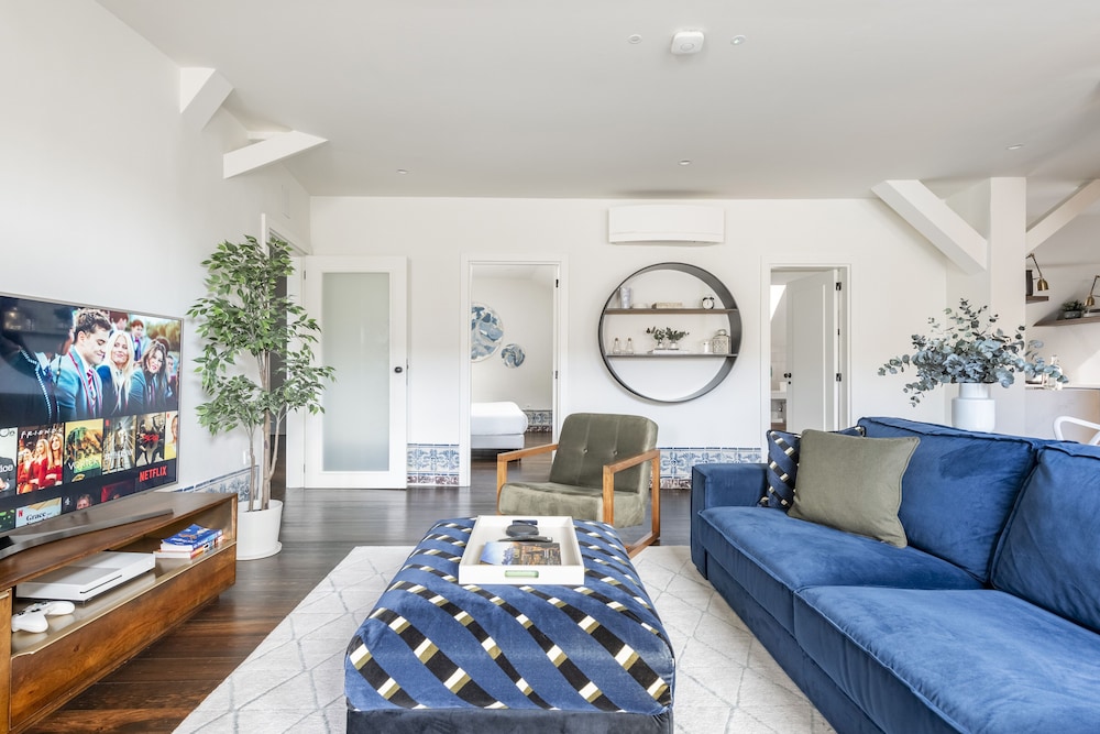 Deluxe Apartment, 3 Bedrooms, 2 Bathrooms, City View