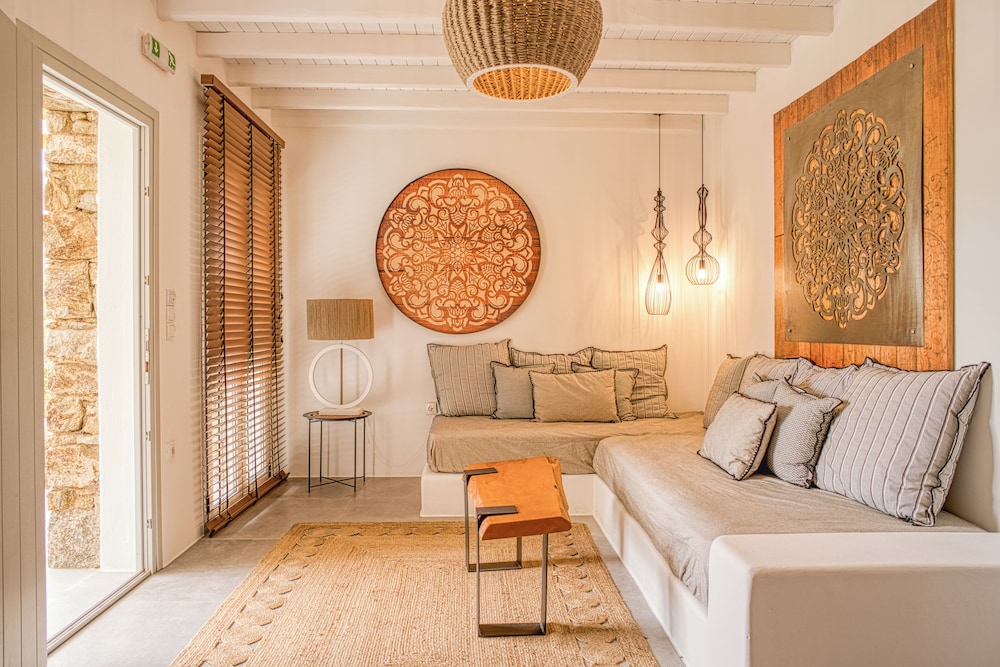 Deluxe Quadruple Room, Garden View