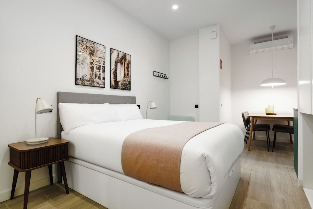 Estudio Comfort con Sofá Cama