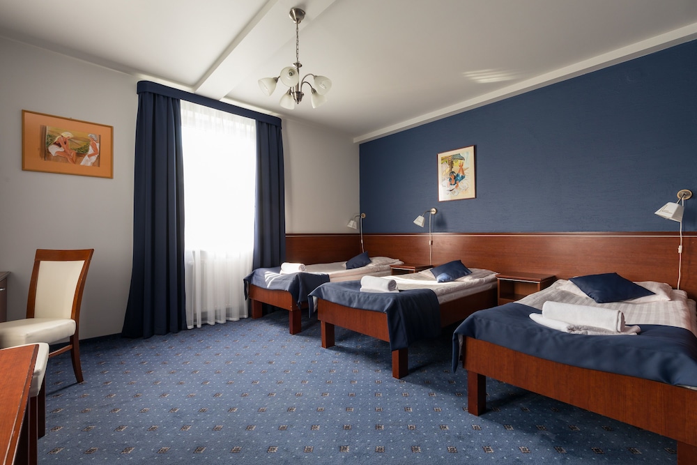 Classic Triple Room photo 2