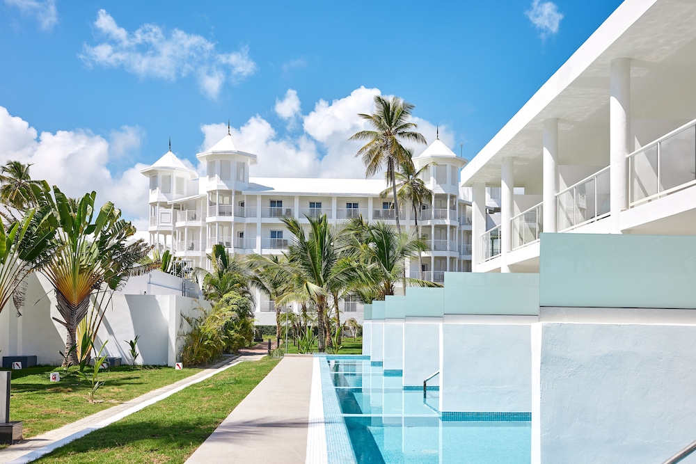 Junior Suite, Ocean View (Swim-up Deluxe Elite Club, U) photo 3