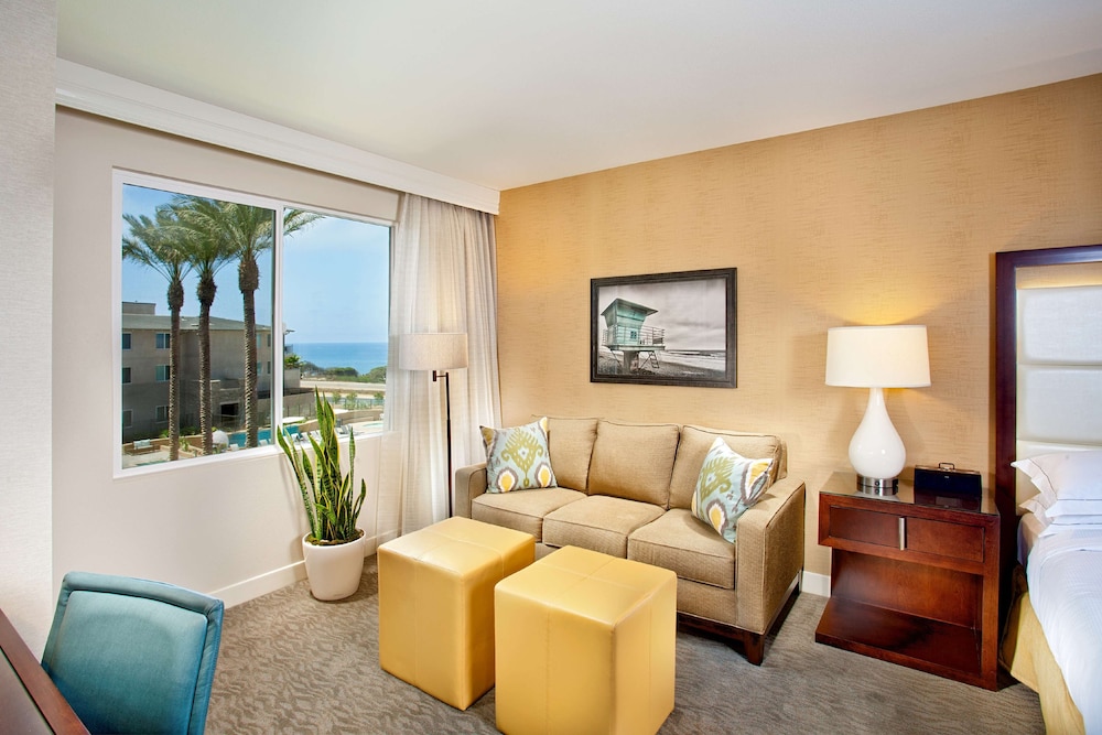 Room, 1 King Bed with Sofa bed, Ocean View (First Floor) - Photo 2