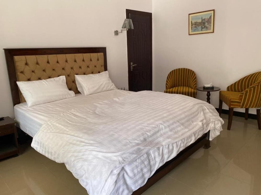 Deluxe Double Room - Photo 17