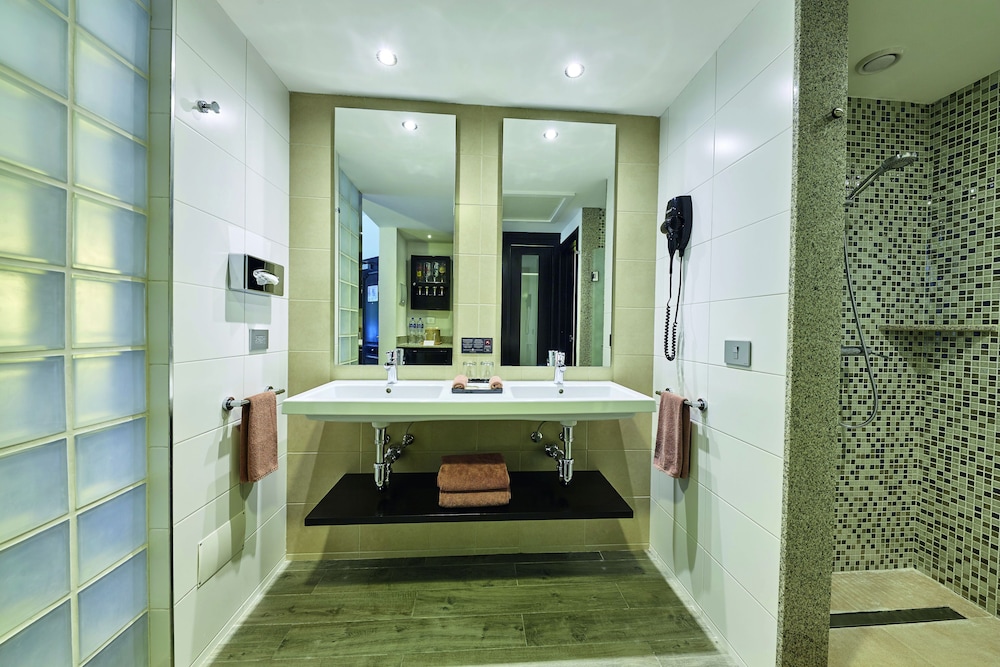 Double Room (M) - Photo 10