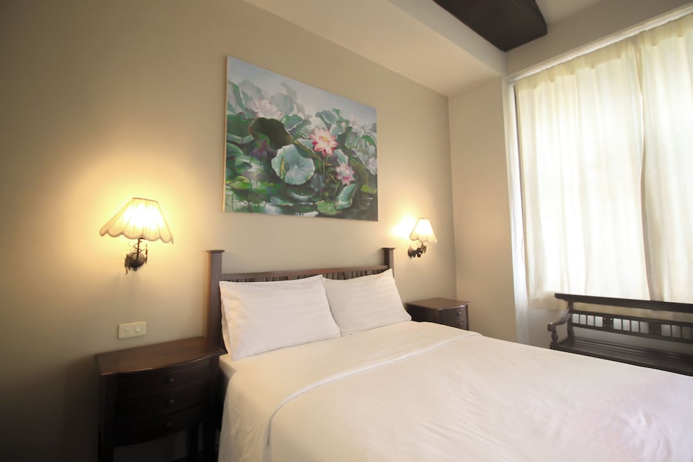 Grand Honeymoon Suite photo 3