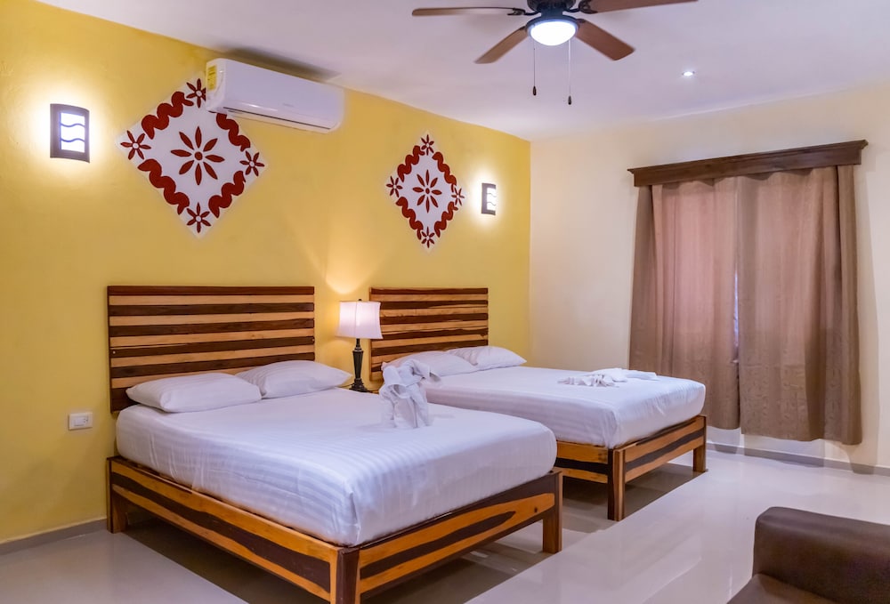 Deluxe Room, 2 Double Beds photo 3