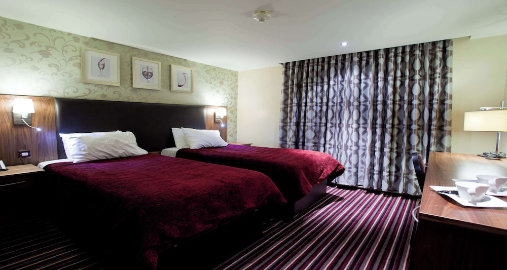Standard Room, 2 Twin Beds, Non Smoking - Photo 6