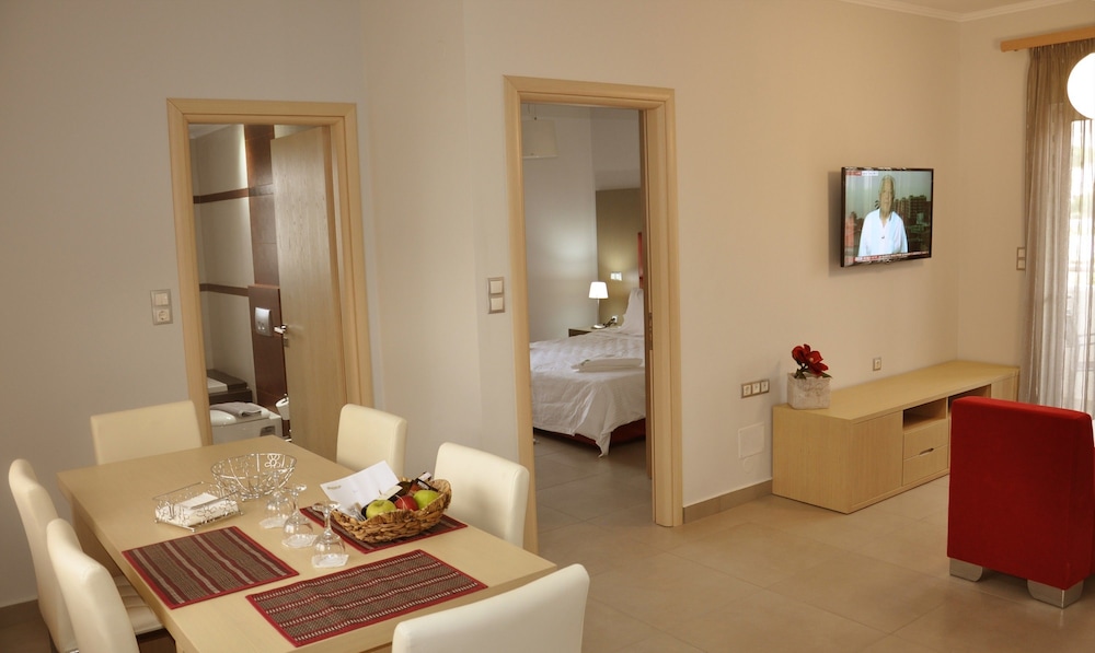 Apartment, 2 Bedrooms, Sea View photo 1