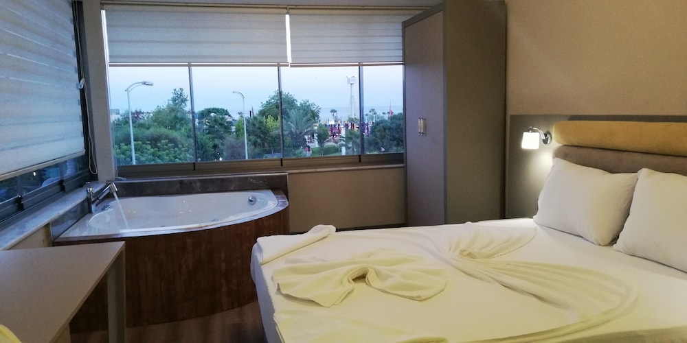 Studio Suite, Sea View photo 3