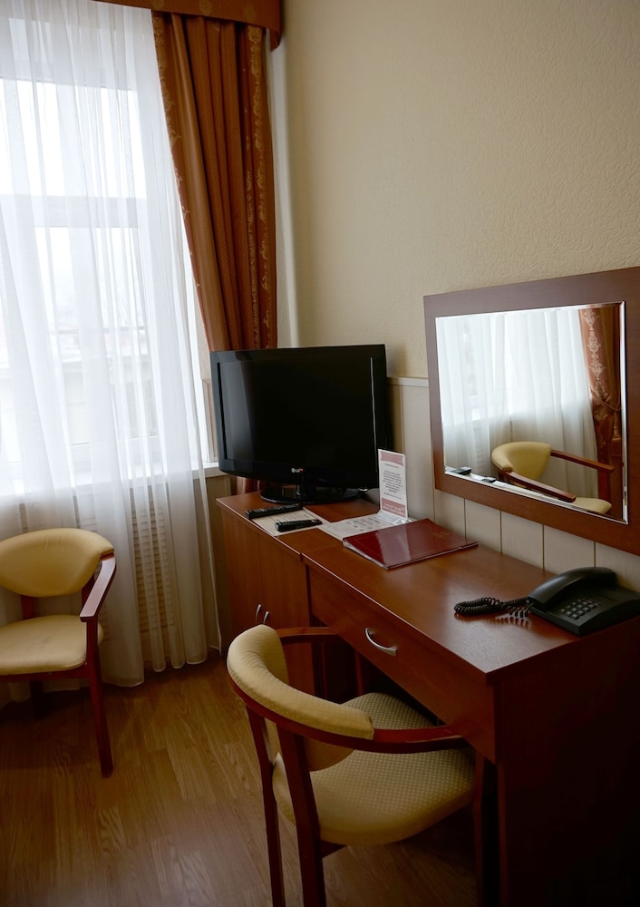 Standard Single Room with Treatment