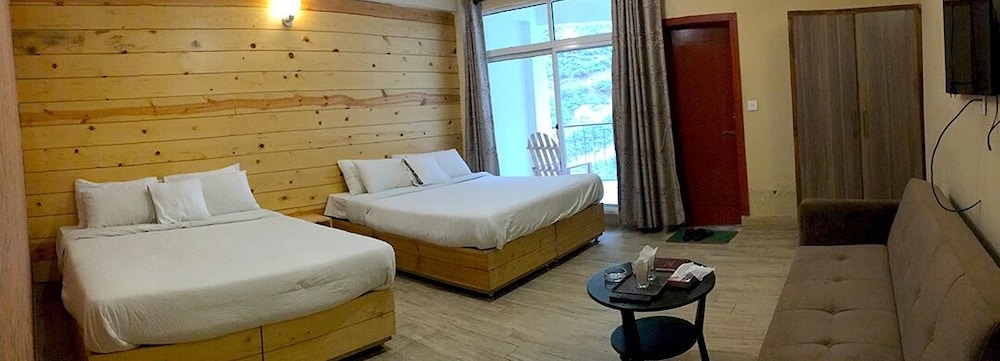 Executive Quadruple Room