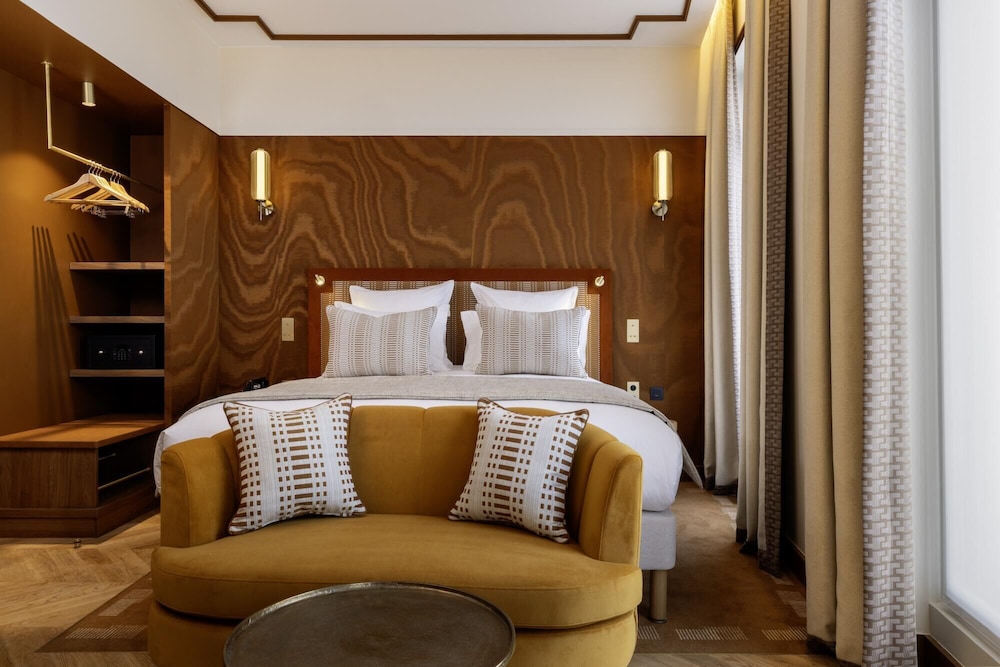 Deluxe Room, Balcony photo 1