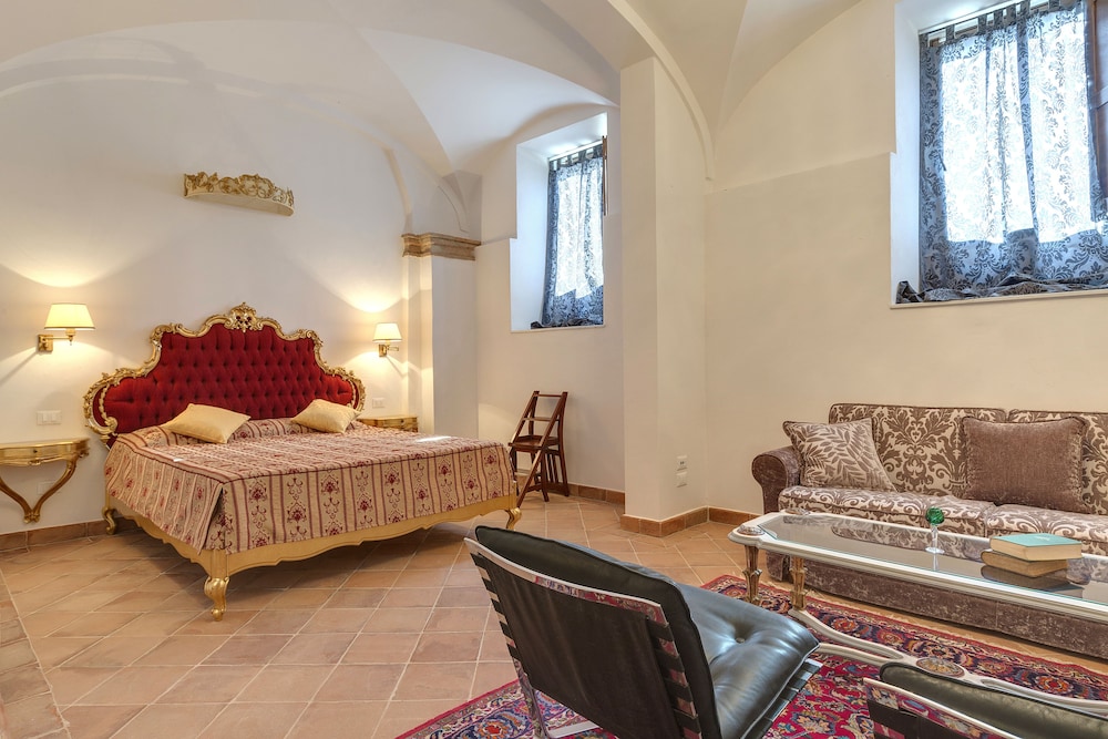 Comfort Quadruple Room, 1 Queen Bed With Sofa Bed, Ground Floor photo 1