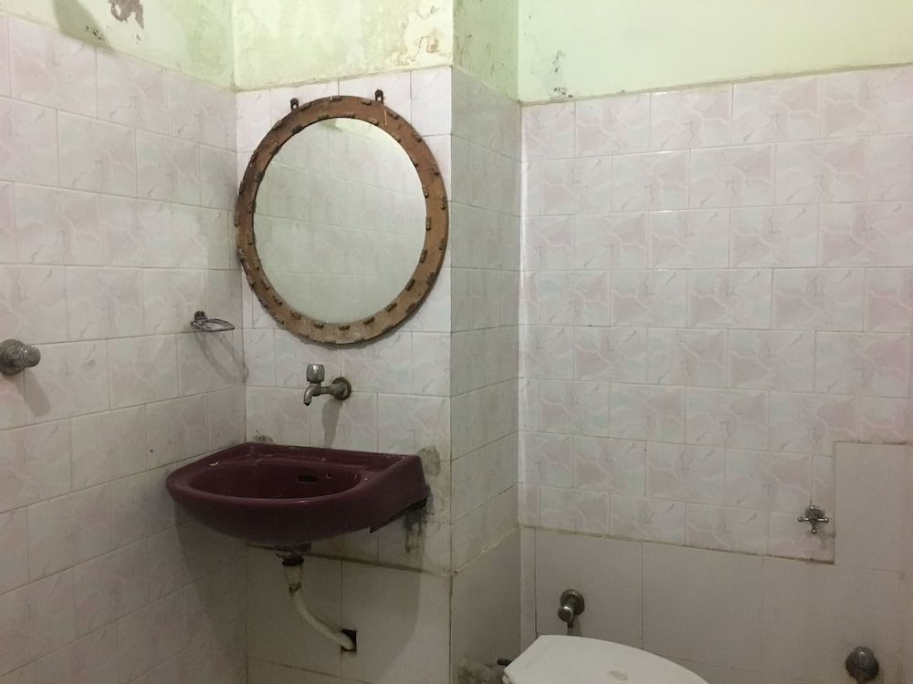 Standard Room photo 2