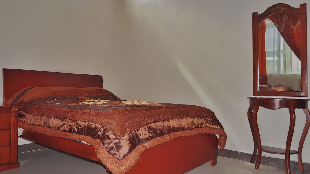 Double Room Single Use, 1 Large Twin Bed, Non Smoking