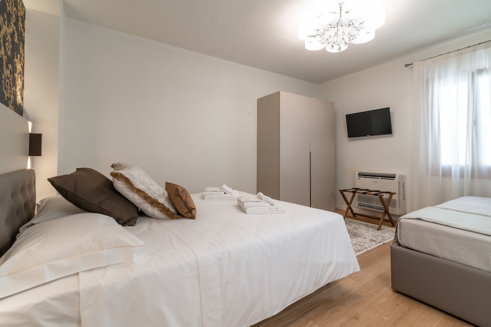 Luxury Room, City View photo 3