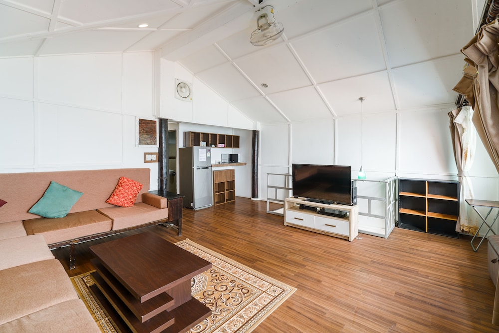Deluxe Suite, 1 Bedroom, Ocean View photo 3
