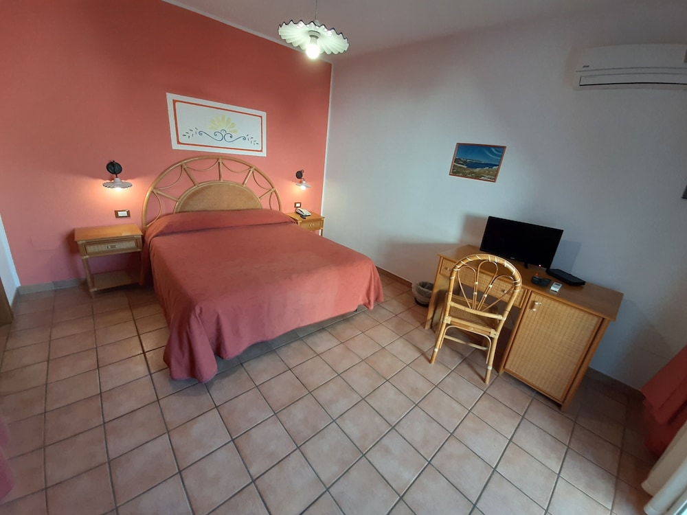 Classic Double Room - Photo 2