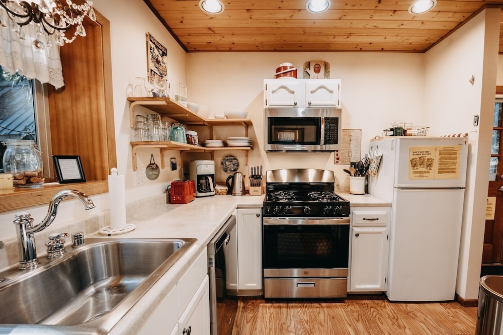 Cabin, 1 Bedroom photo 2