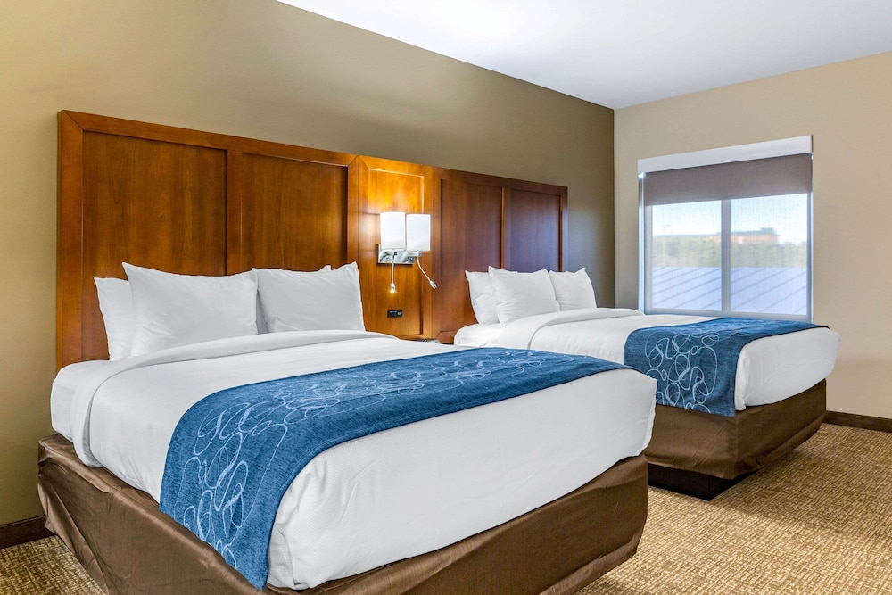 Suite, 2 Queen Beds, Accessible, Non Smoking - Photo 3