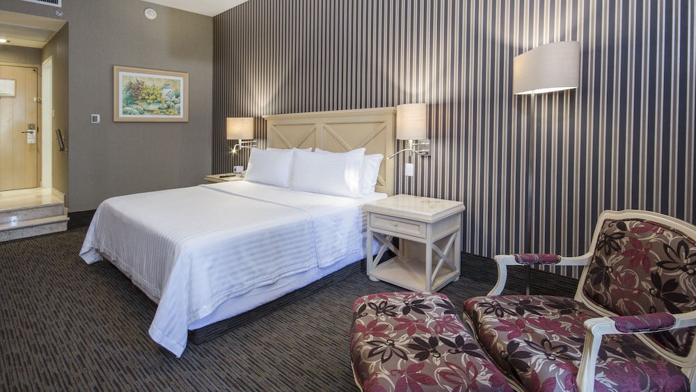 Premium Room - Photo 2