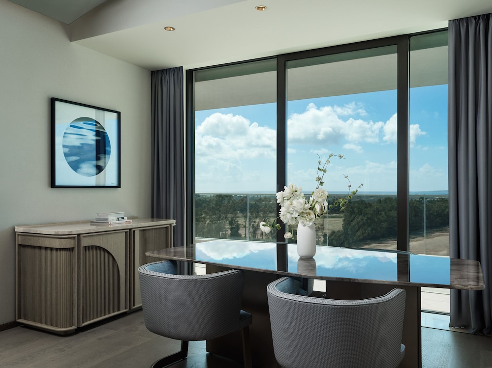 Panoramic Suite - Photo 2