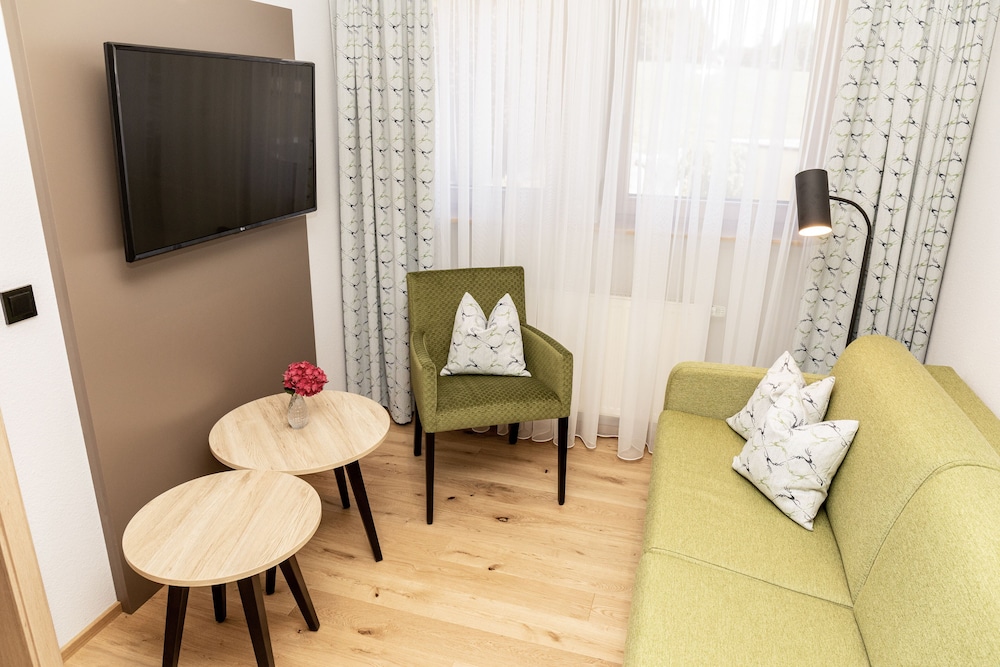 Basic Suite photo 2