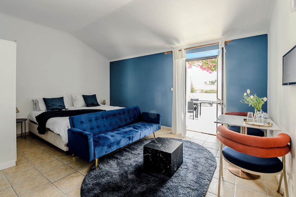 Deluxe Studio, 1 Bedroom, Garden View photo 1