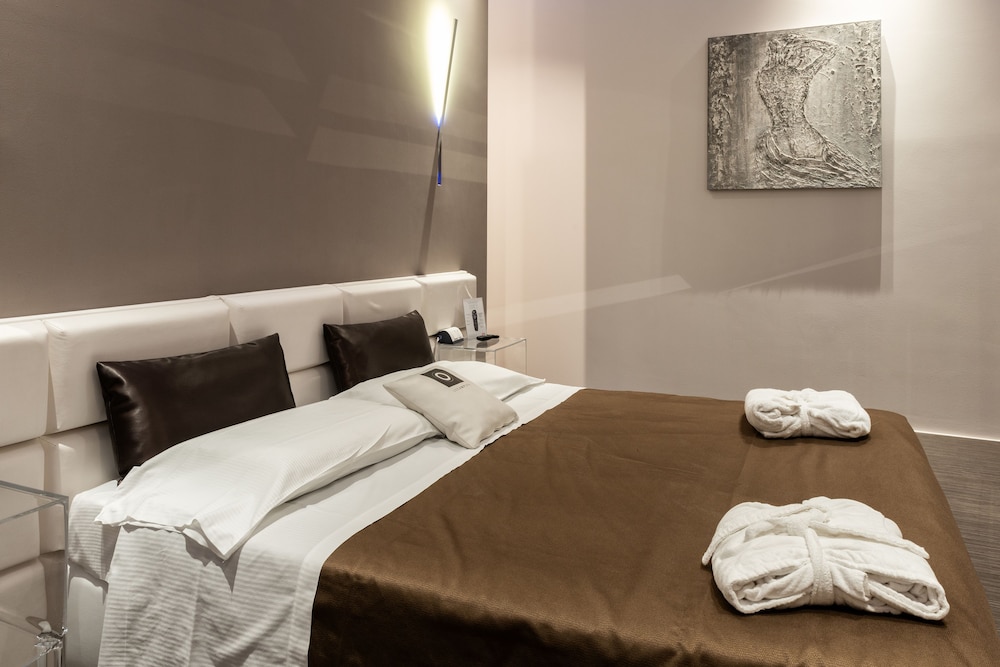 Superior Double Room - Photo 3