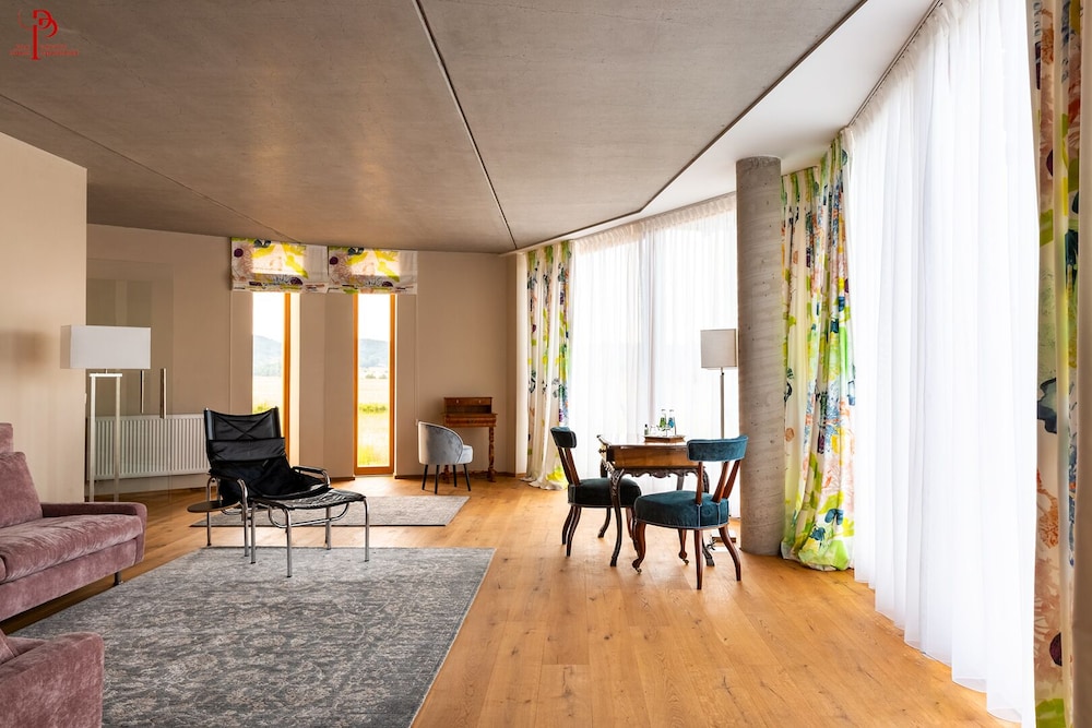 Grand Studio Suite photo 2