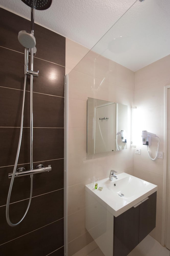 Triple Room, Balcony - Photo 6
