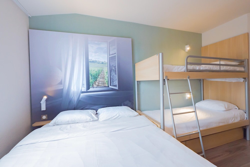 Quadruple Room, Non Smoking photo 2