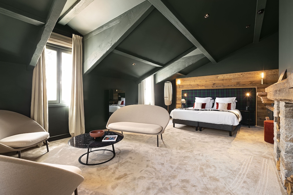 Deluxe Suite (Altitude) photo 1