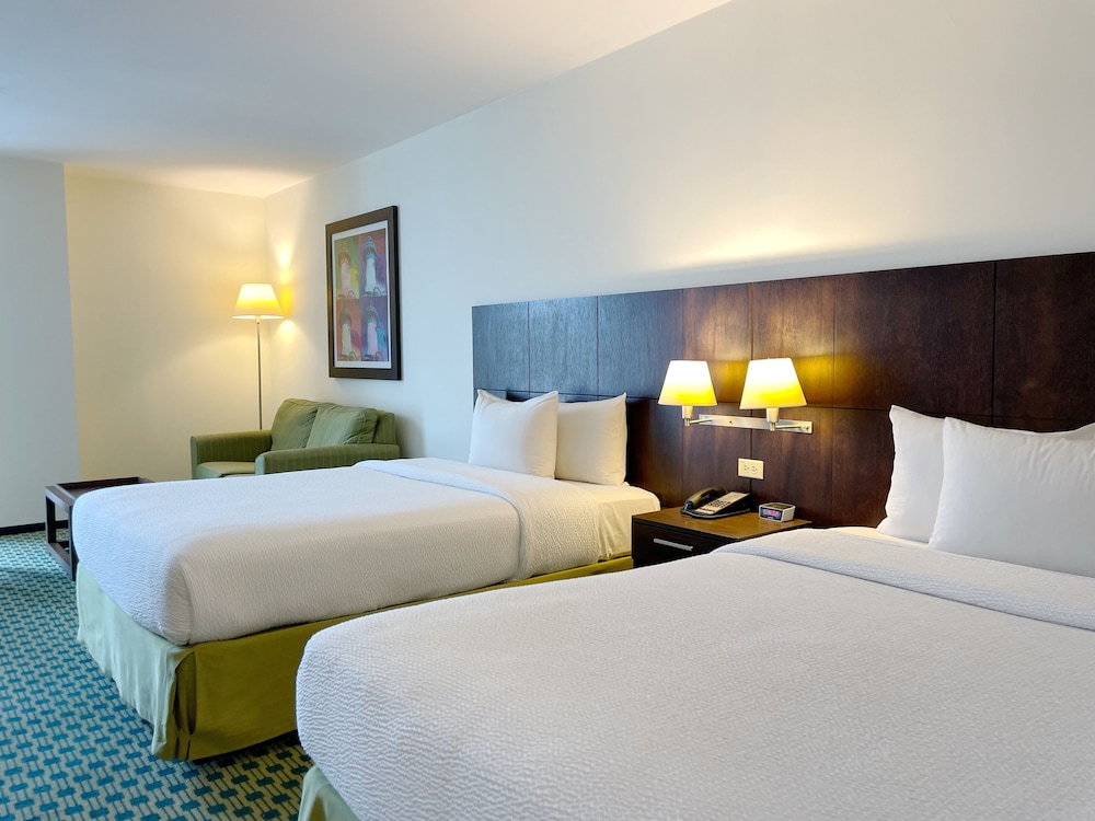 Junior Suite, Multiple Beds, City View - Photo 14