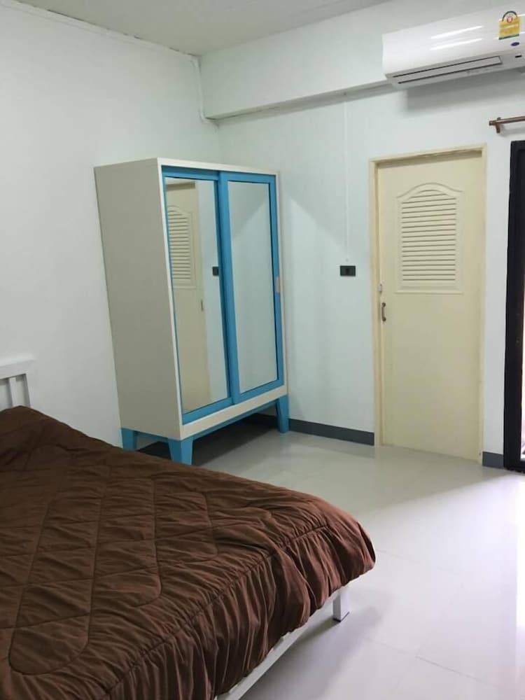 Standard Double Room photo 3
