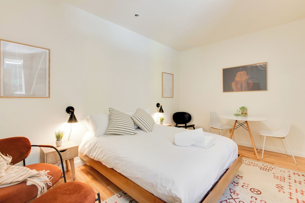Classic Room