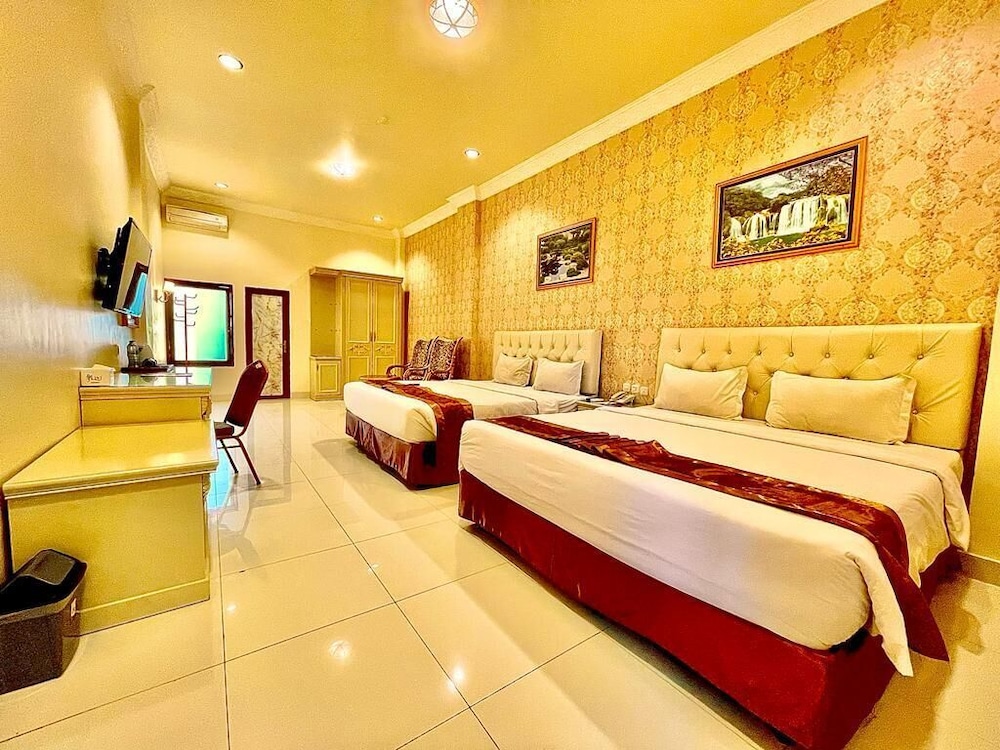 Family Double or Twin Room