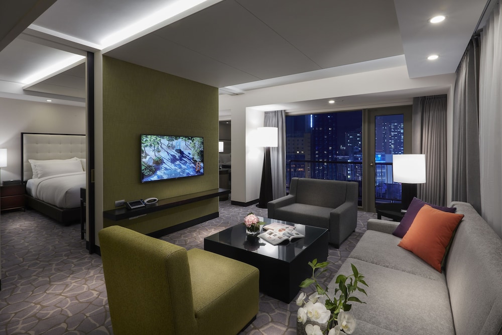 Junior Suite, City View (Main Building, Lounge Acc) - Photo 1