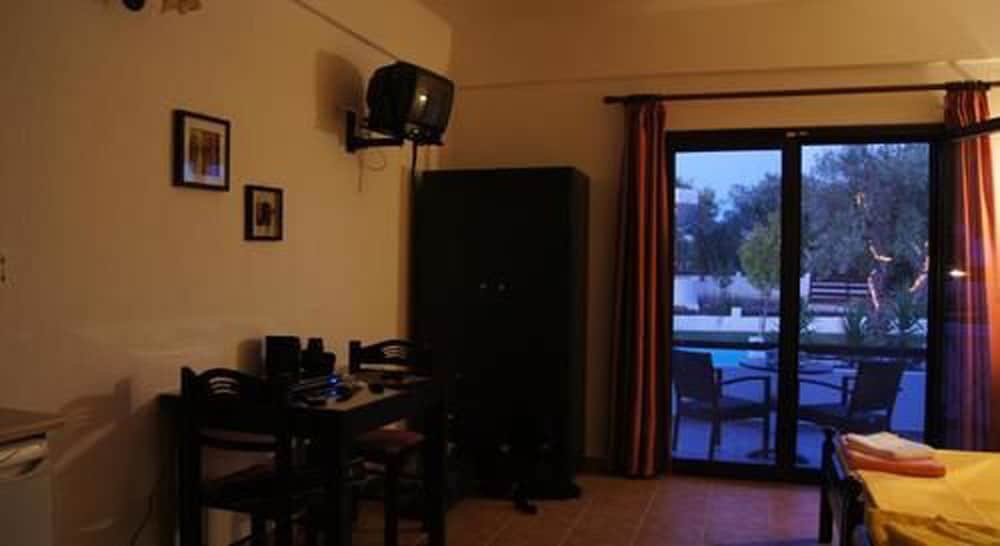 Studio 1