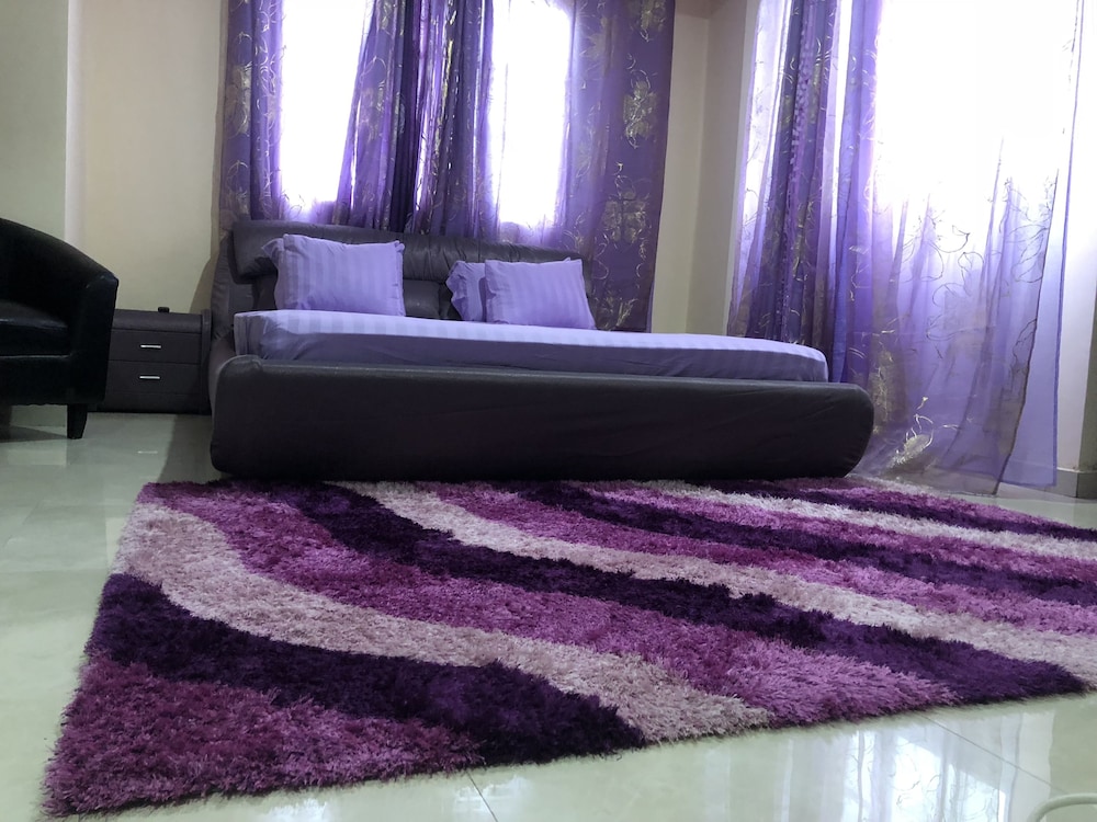 Deluxe Double Room, 1 King Bed, Non Smoking, Courtyard View photo 2