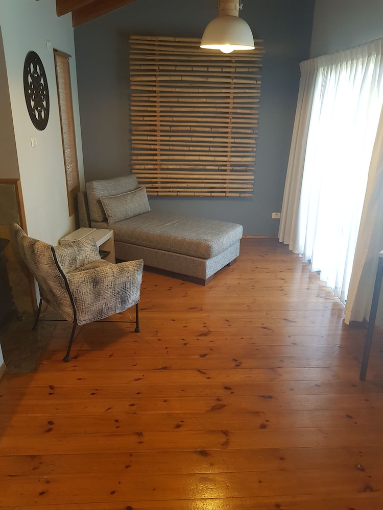 Deluxe Chalet photo 3