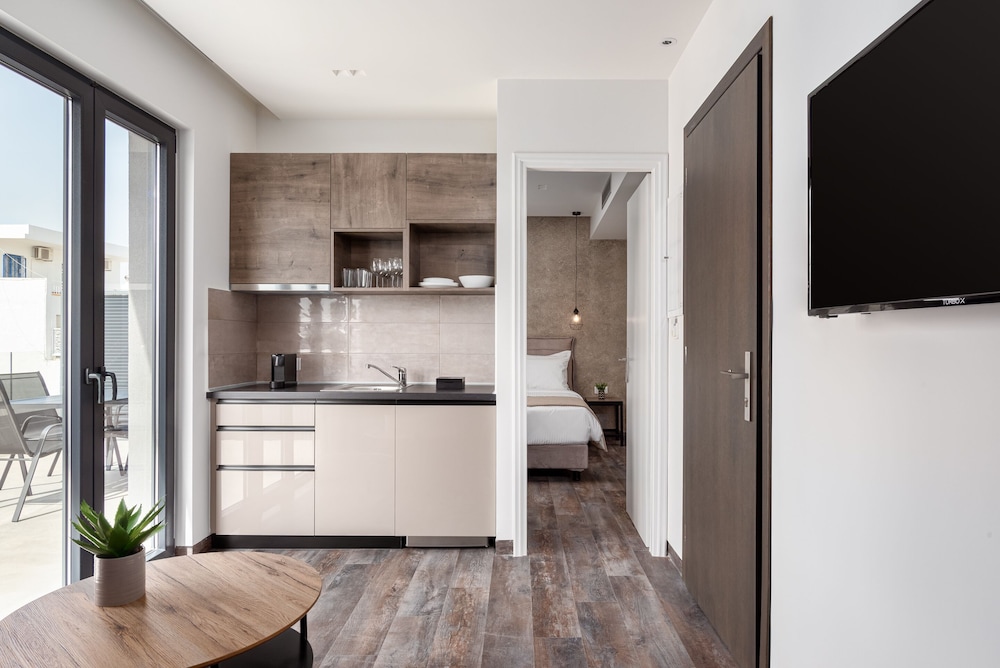 Junior Suite, 1 Queen Bed with Sofa bed, Balcony