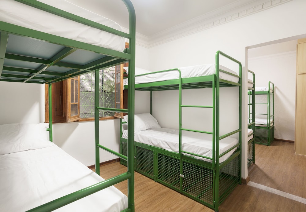 Shared Dormitory, Multiple Bedrooms.