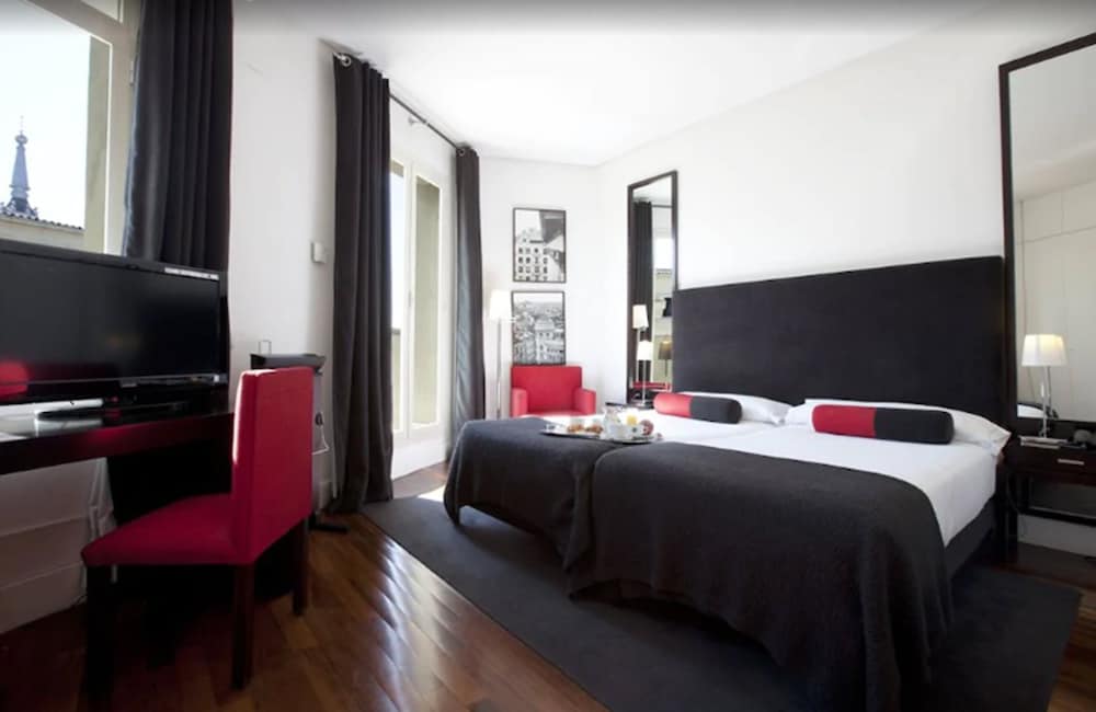 Standard Room - Photo 1