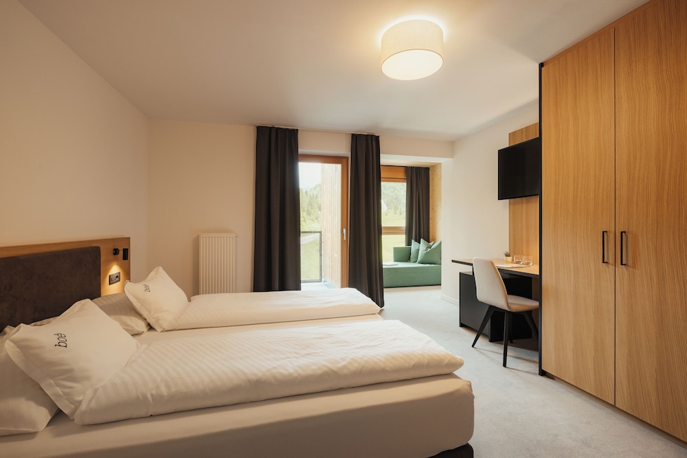 Comfort Room, 1 Double Bed with Sofa bed photo 1