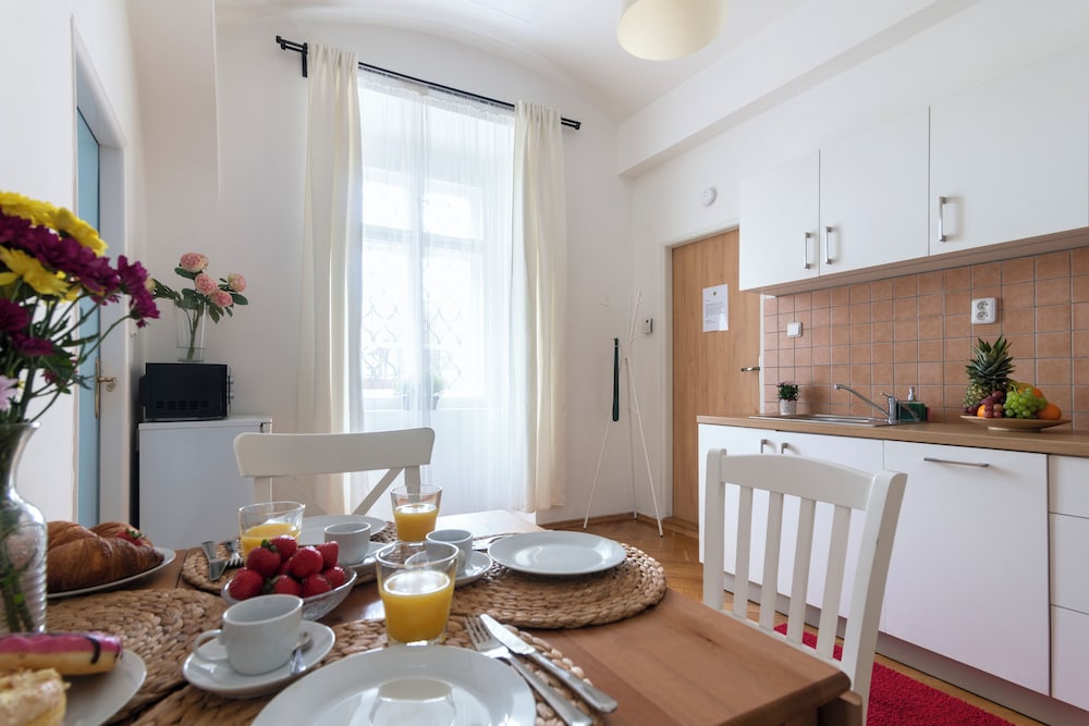 Traditional Apartment, 1 Bedroom, Kitchen, Ground Floor